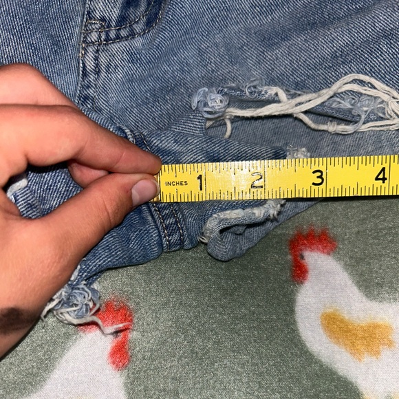 Mid Rise YMI Denim Festival Shorts Size 27 - Picture 4 of 6